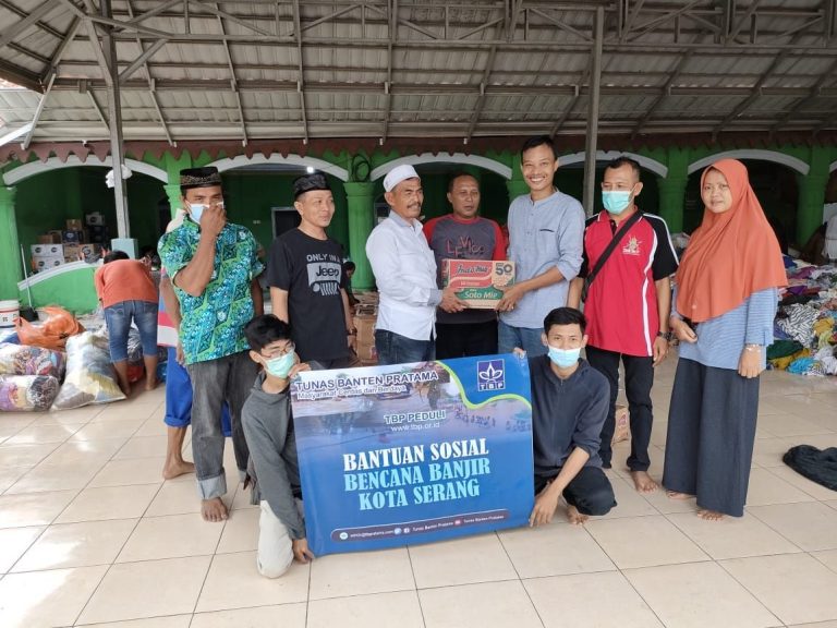 Tunas Banten Pratama Salurkan Bantuan bagi Korban Bencana Banjir Kota Serang