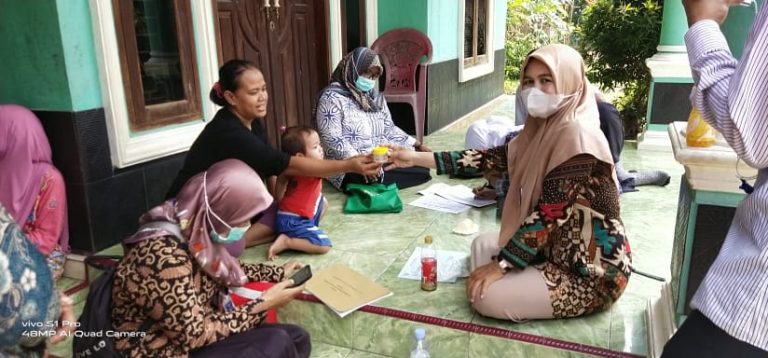 40 Kader TBC Kab. Serang Terjun Di Desa Cimaung Lakukan Canvassing TBC